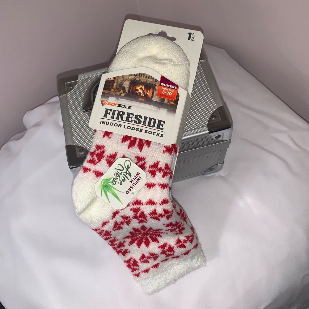 SofSole Fireside ALOE VERA Cozy Socks CHRISTMAS